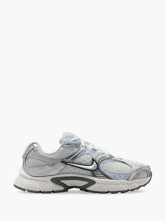 Nike Baskets V5 RNR