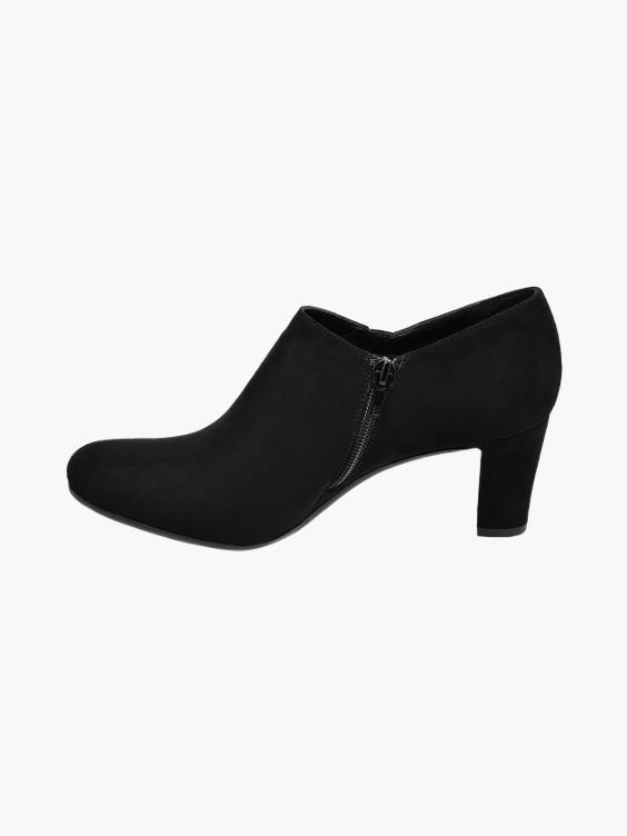 Black Heeled Shoes