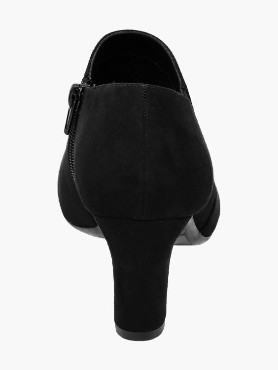 Black Heeled Shoes