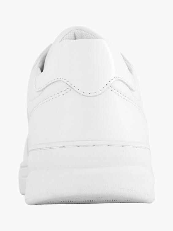 Baskets perforées blanches