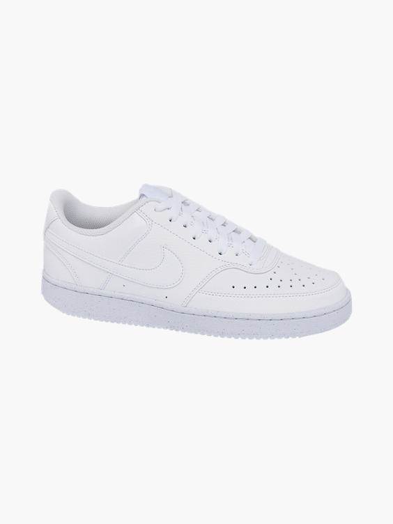 Nike) Court Low White Trainers in White |