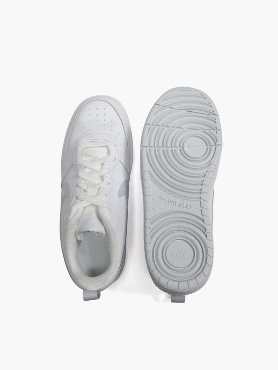 young girls nike trainers