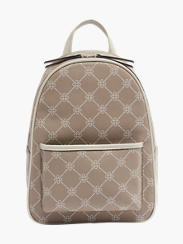 nearest backpack store