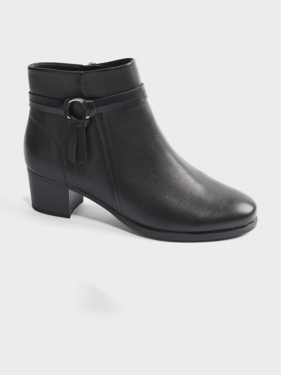 Black Heeled Comfort Boots