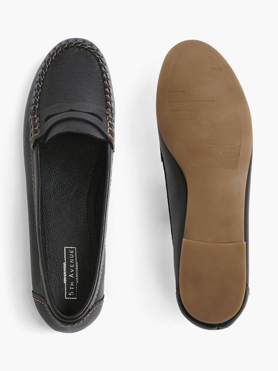 Black Leather Loafers With Contrast Stitch