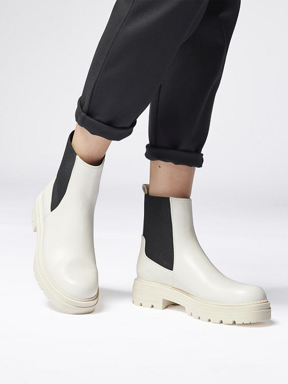 Chelsea Boots