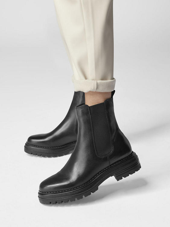 Black Leather Chelsea Boot