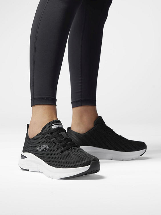 Skechers) Black Lace-up Trainers in Black |