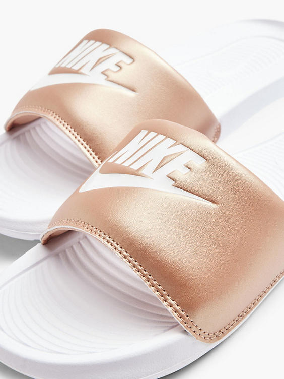 Női Nike VICTORI ONE SLIDE strandpapucs