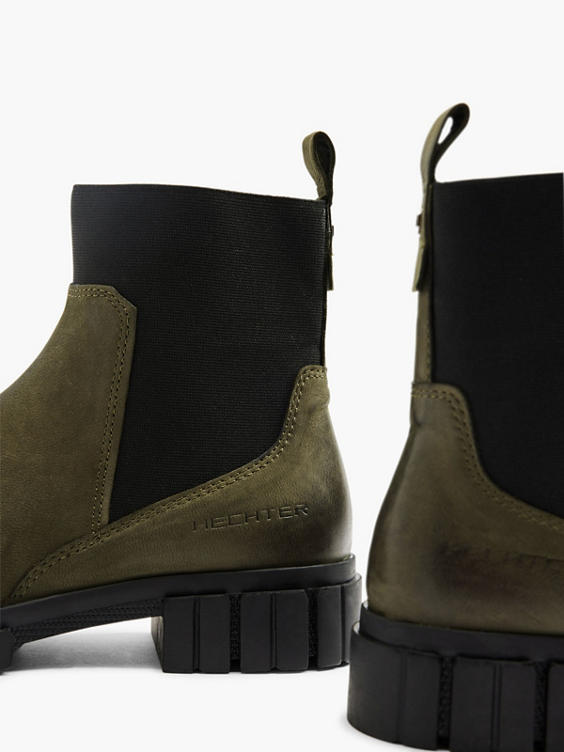 Chelsea Boots