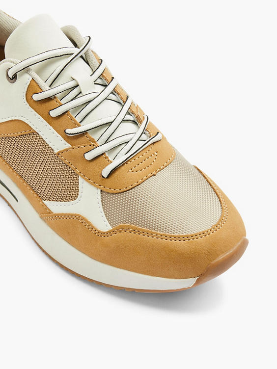 Taupe sneaker