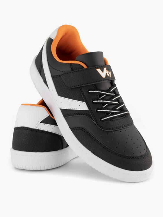 Zwarte sneaker