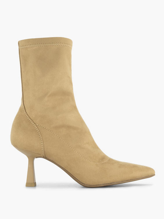 Beige enkellaars hak