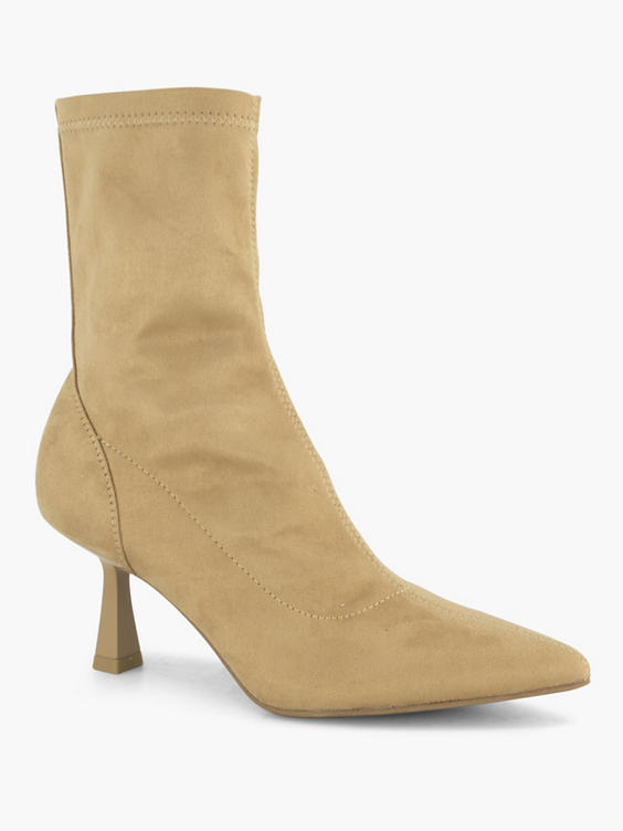 Beige enkellaars hak