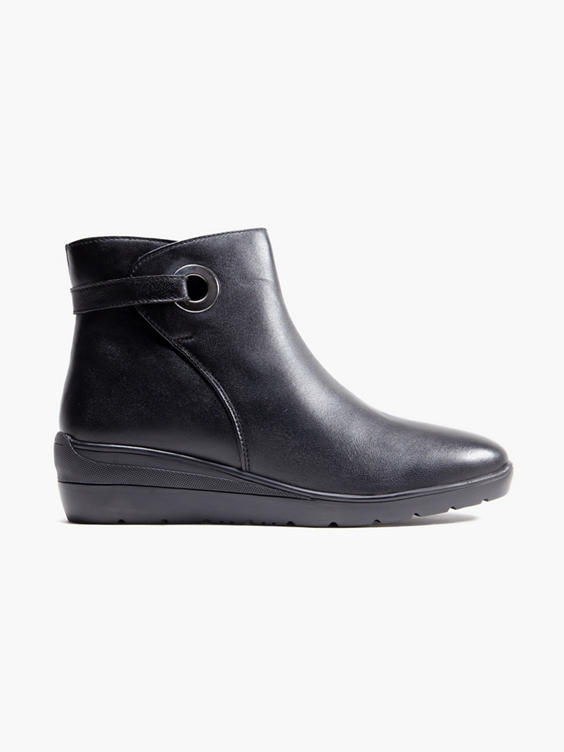 Black Leather Wedge Comfort Boot with Ring Detail 