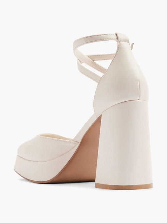 Beige pump