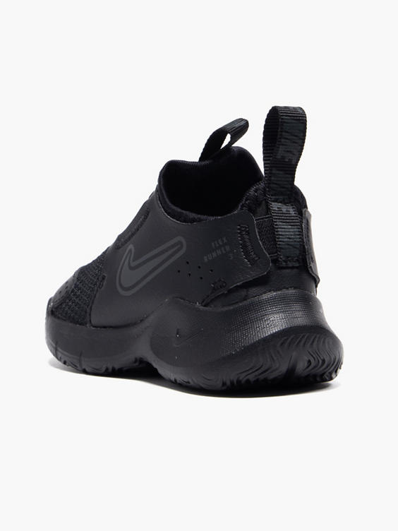 Nike flexible trainers deals