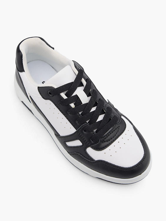 Zwarte sneaker