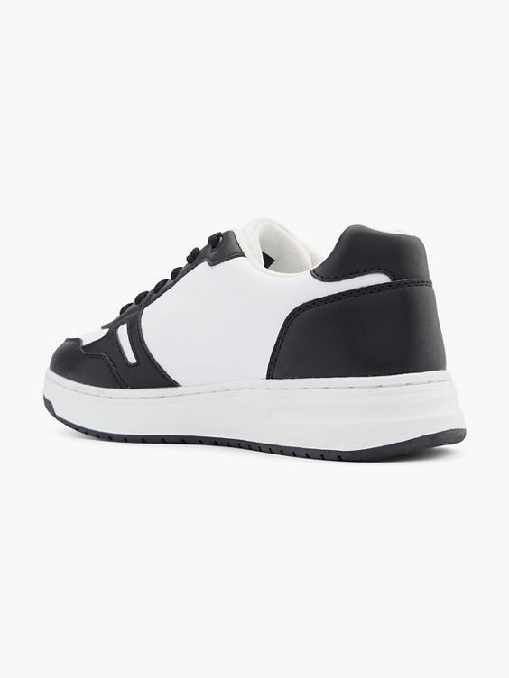 Zwarte sneaker