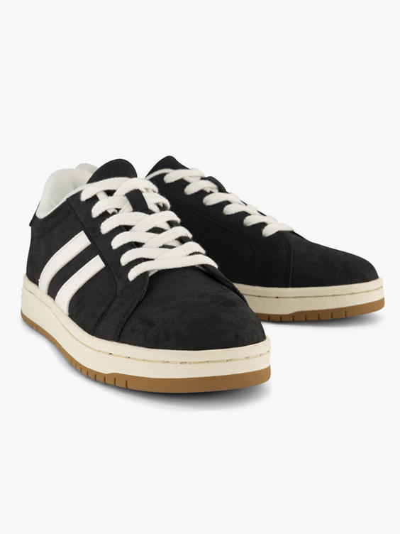 Zwarte sneaker