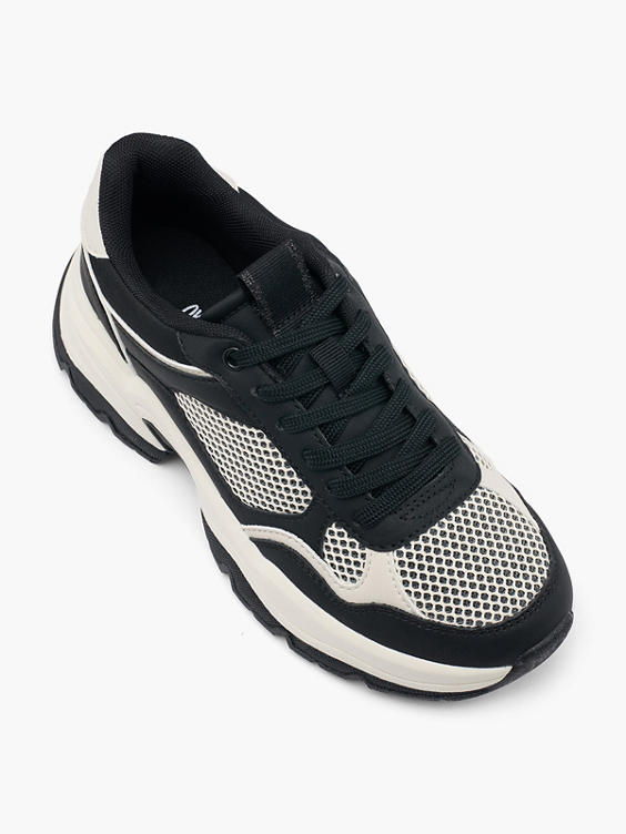 Zwarte sneaker