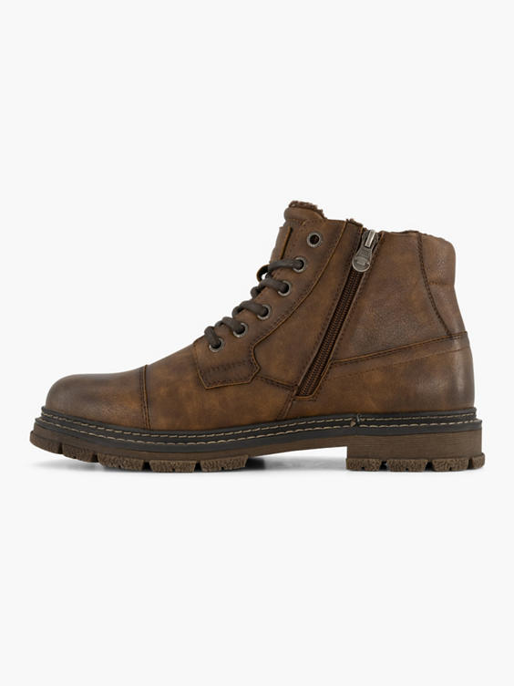 Bruine veterboot