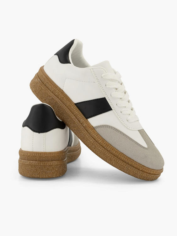 Witte sneaker