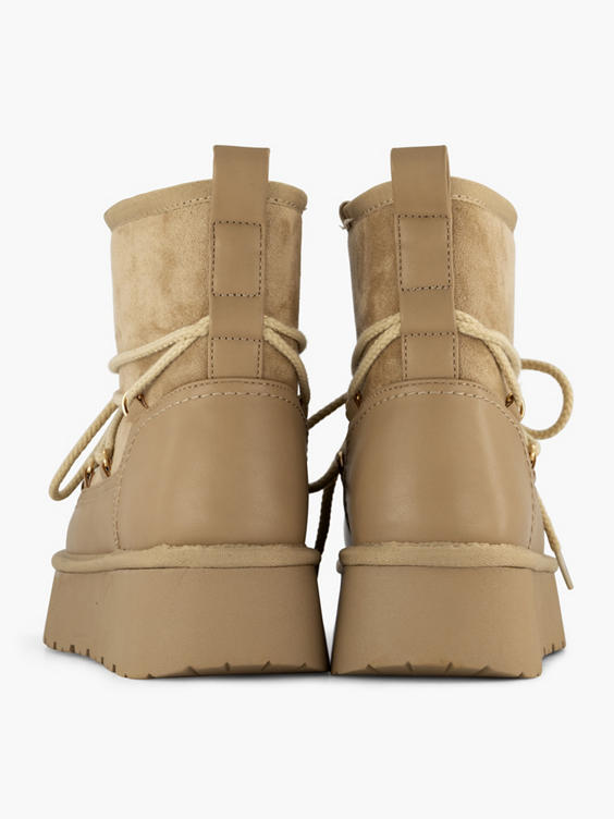 Beige boot gevoerd