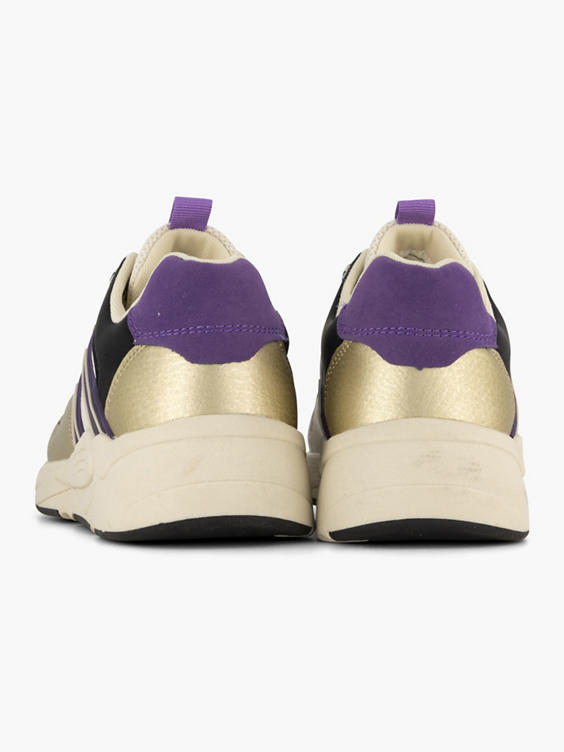 Gouden sneaker 