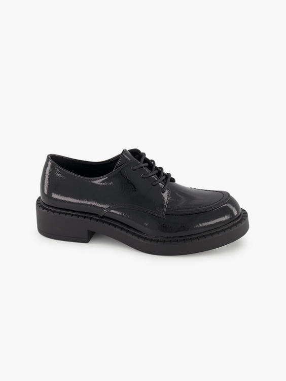 Scarpa da allacciare