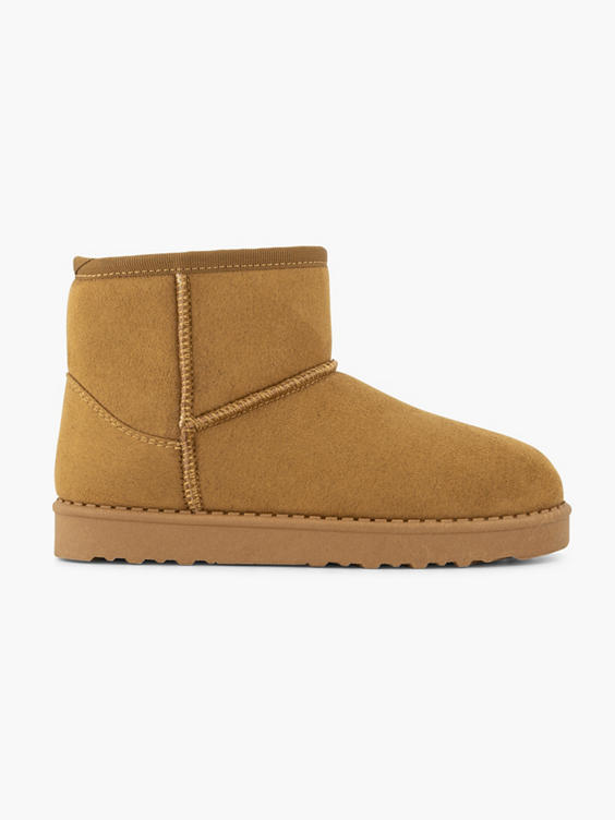 Bruine boot gevoerd