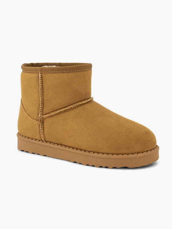 Bruine boot gevoerd