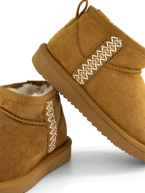 Camel boot