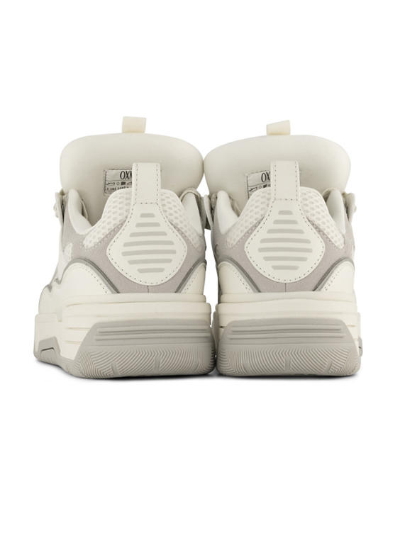 Witte sneaker