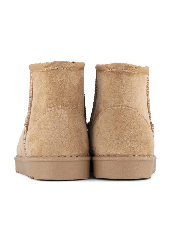 Beige boot gevoerd