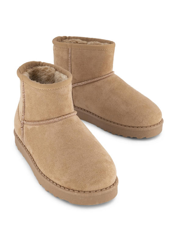 Beige boot gevoerd