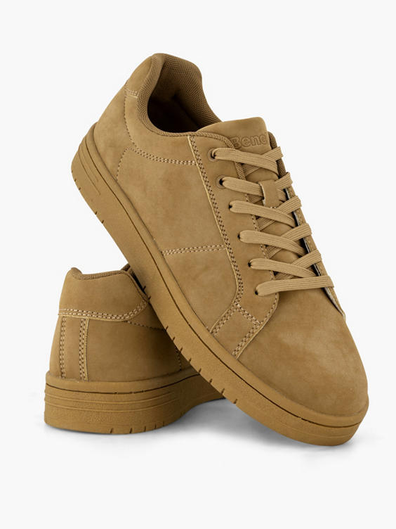 Bruine sneaker 