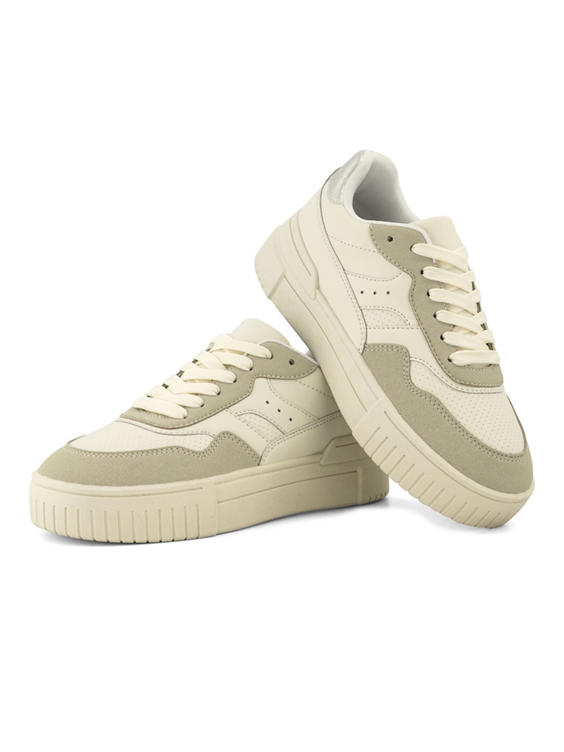 Witte sneaker