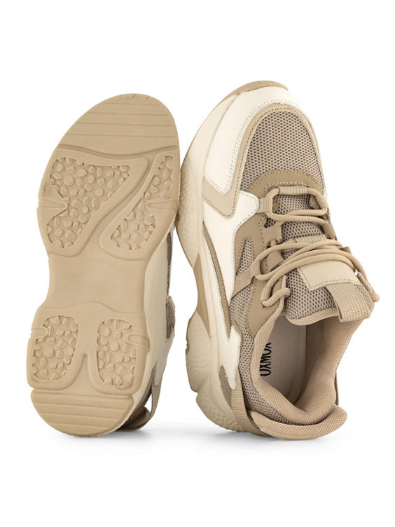 Beige sneaker 
