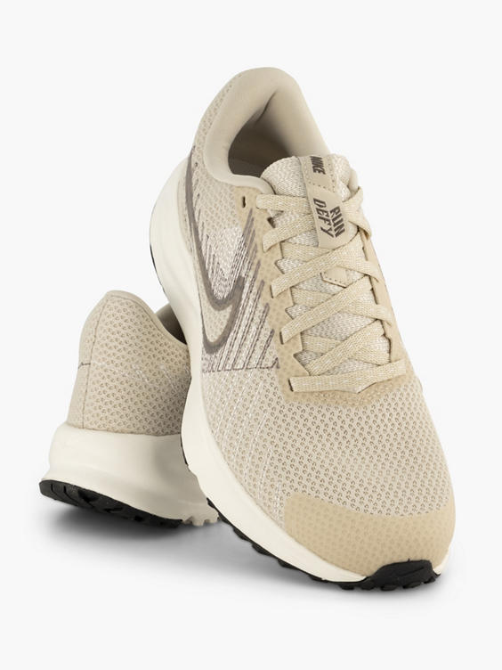 Bruine sneaker RUN DEFY