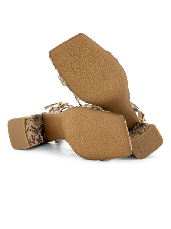 Bruine sandaal