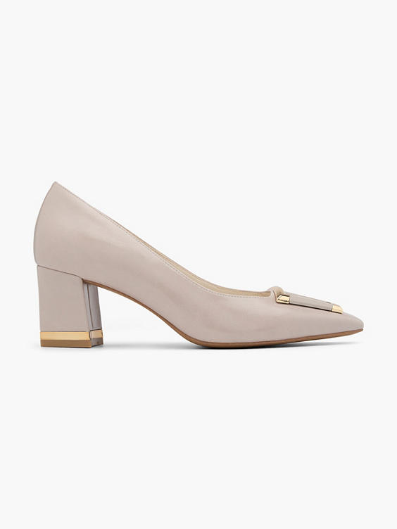 Beige pump
