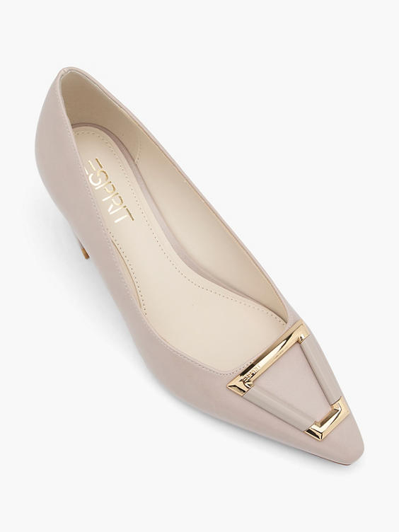 Beige pump