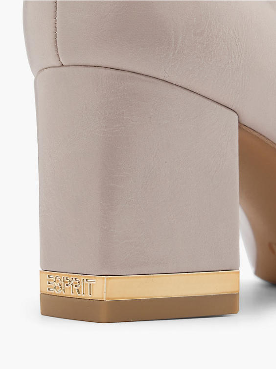 Beige pump