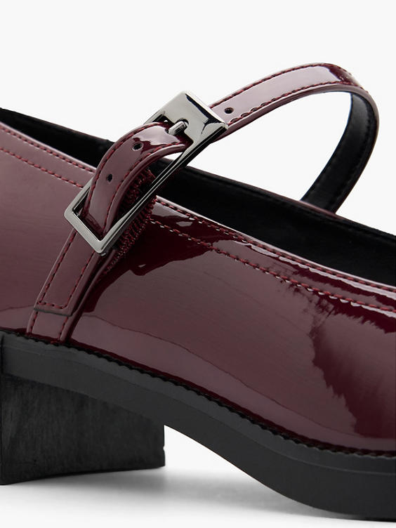 Mary Jane Pumps