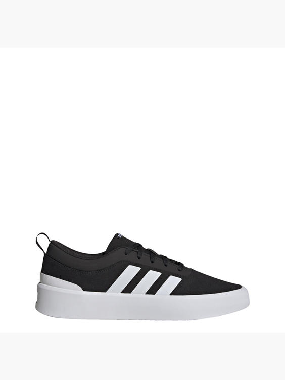 (adidas) Futurevulc Lifestyle Skateboarding Schuh in schwarz